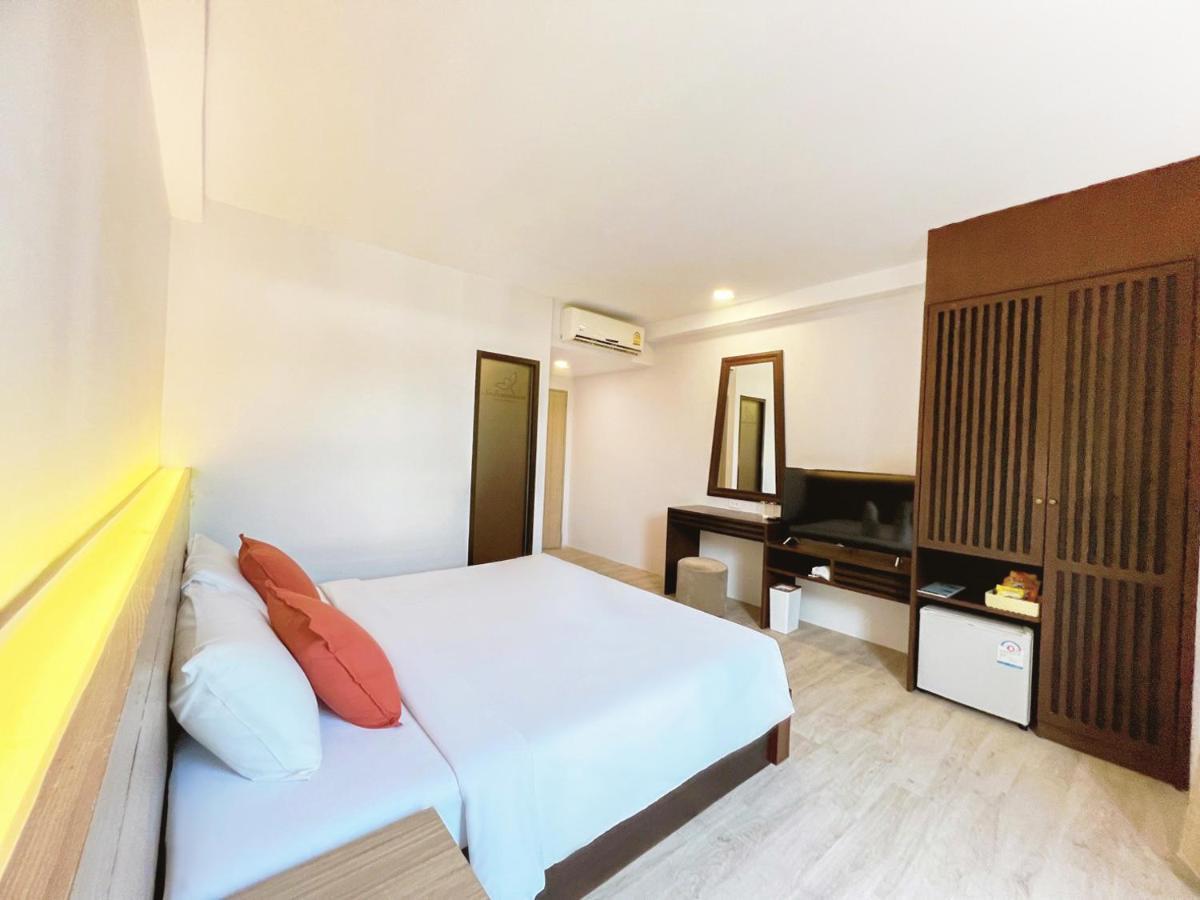 Srilamduan Hotel Sisaket Exterior foto