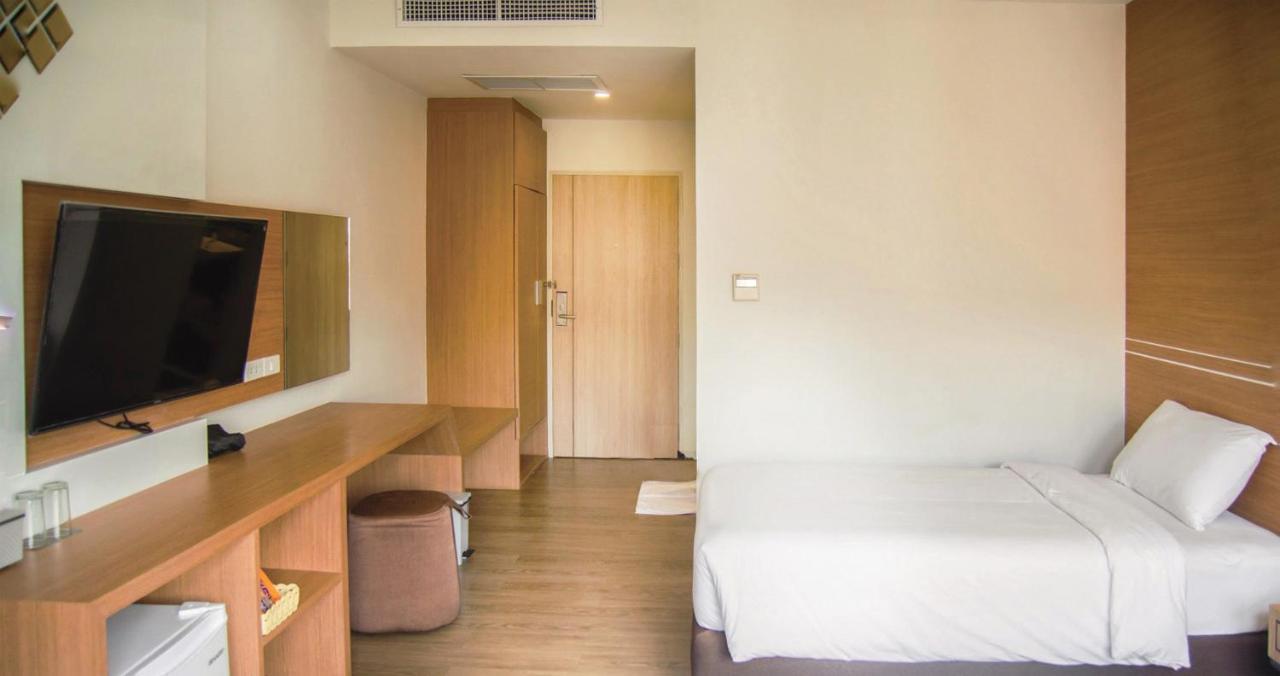 Srilamduan Hotel Sisaket Exterior foto