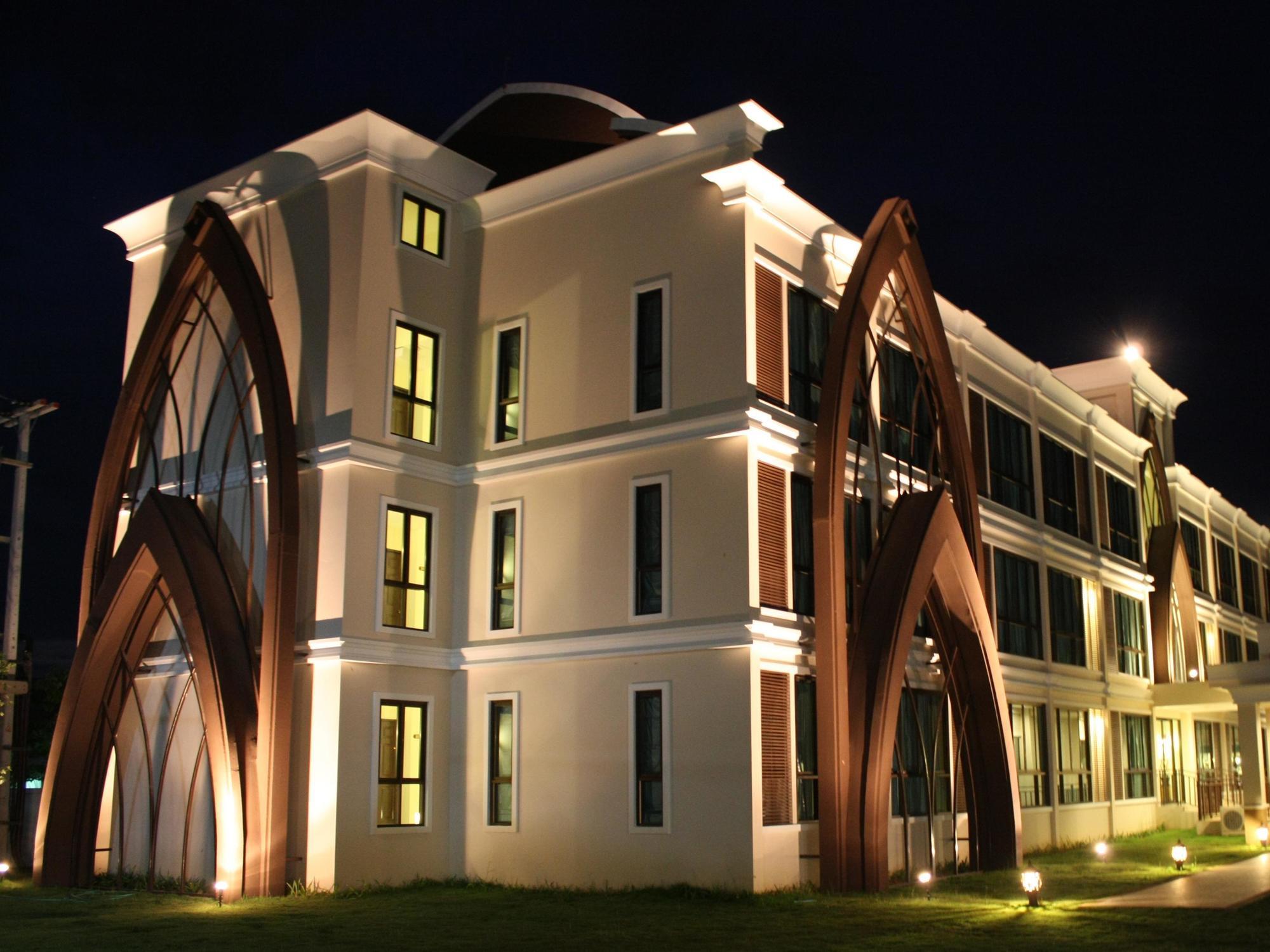 Srilamduan Hotel Sisaket Exterior foto